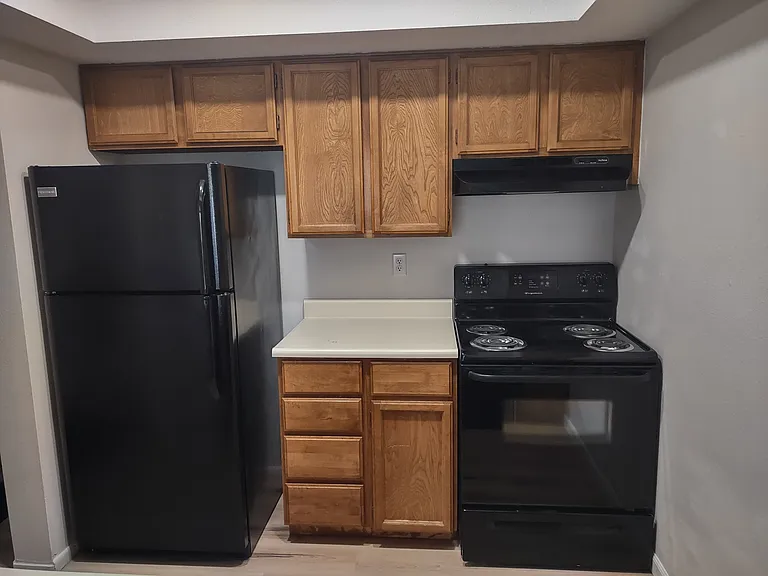 148 W Rockrimmon Blvd #304 — Photo 9