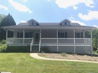 74 Bristol Ln, Hendersonville, NC 28792