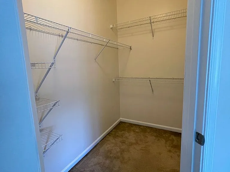 4014 Luminary Dr — Photo 18