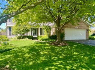 17392 W Westwind Dr, Gurnee, IL 60031