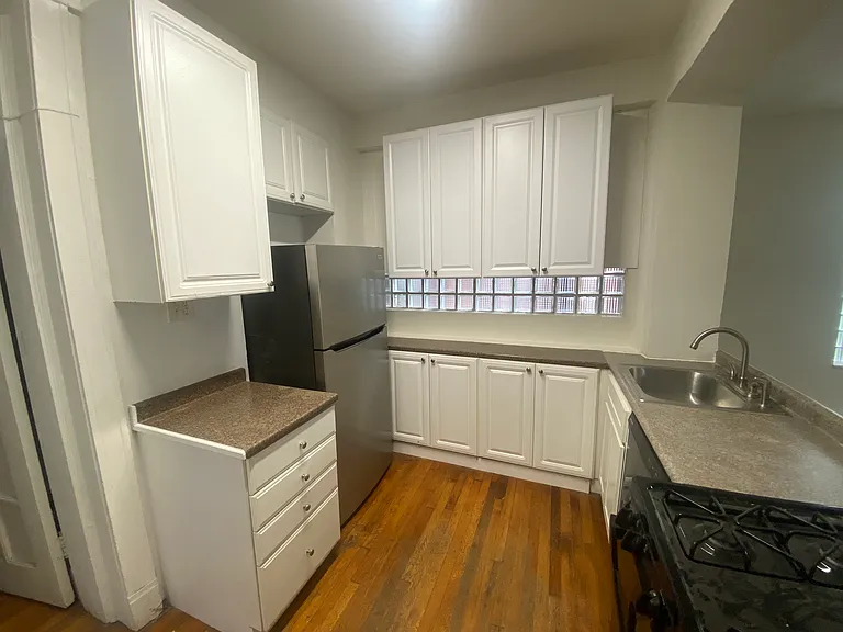 5361 Pershing Ave #1E — Photo 5