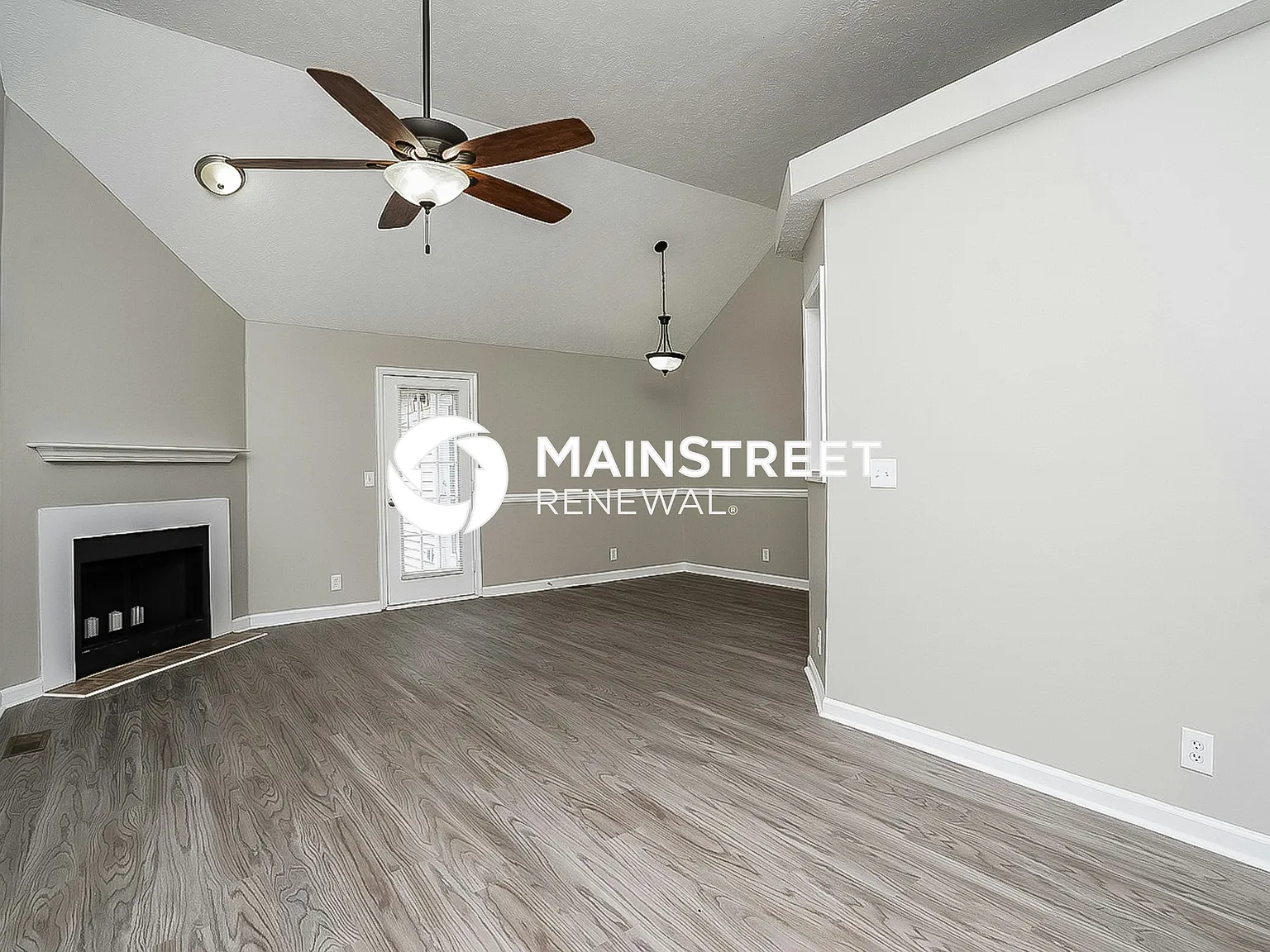 216 Shoemaker Ct — Photo 2