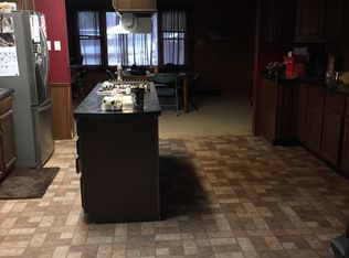 W4103 Woodland Dr, Lake Geneva, WI 53147