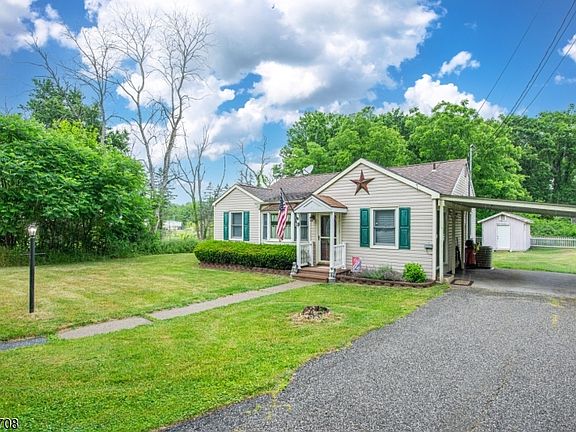 4th image of 3 Belcher Ln