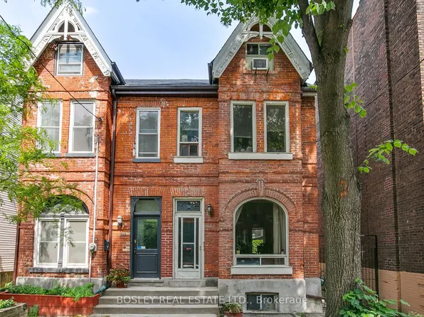 567 Ontario St N, Toronto, ON M4X 1M9