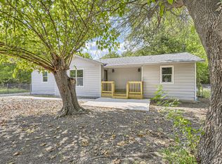 2213 Lakeshore Ln, Glenn Heights, TX 75154