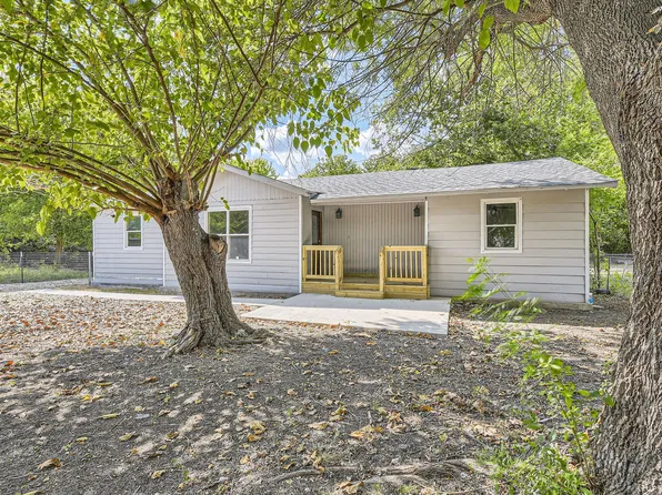 2213 Lakeshore Ln, Glenn Heights, TX 75154
