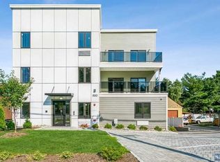 890 Palisade Ave UNIT 3B, Teaneck, NJ 07666