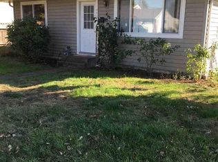 490 East St, Lebanon, OR 97355