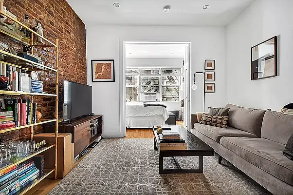 Rented by Compass | media 2