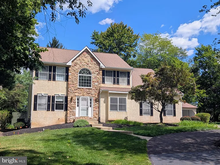 114 Lenape Dr — Photo 42