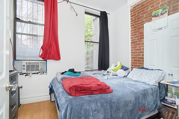 Rented by Keller Williams NYC | media 24