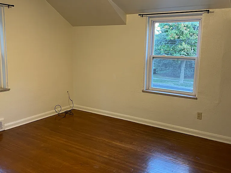 120 S Scott St #120 — Photo 8