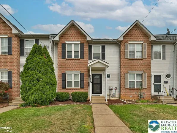 1063 Howertown Rd, Catasauqua, PA 18032