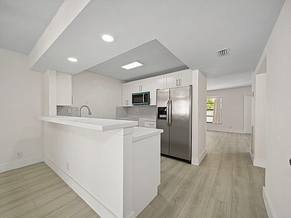 3rd image of 7410 NW 75th Street #7410