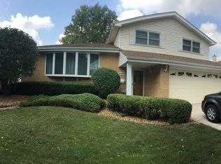 10340 S Kenton Ave, Oak Lawn, IL 60453