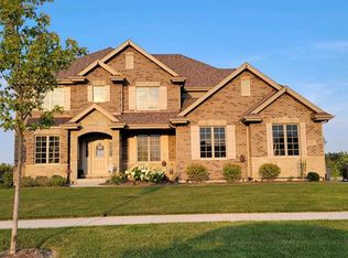 8491 Stone Creek Blvd, Frankfort, IL 60423
