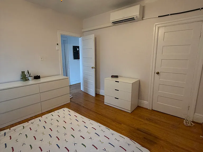 573 Ossington Ave #2 — Photo 10