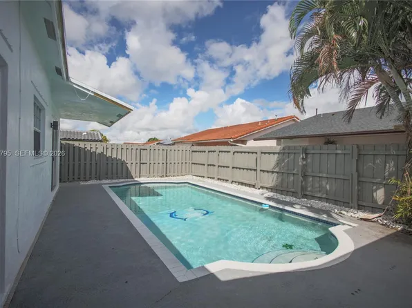 14443 SW 172nd Ln, Miami, FL 33177