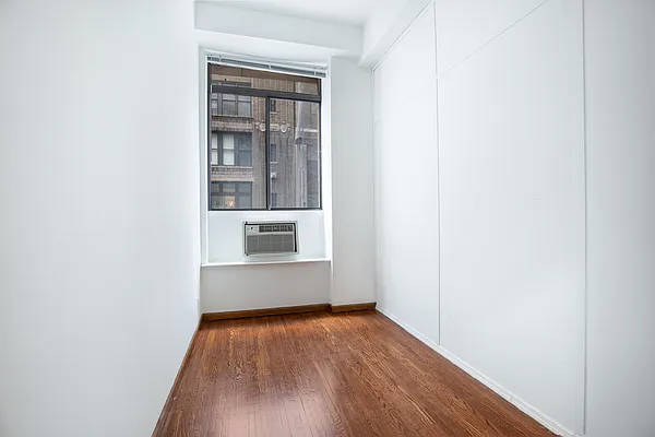 Rented by MNS | media 30