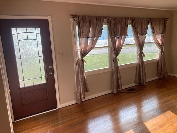 2nd image of 501 E Douglas Dr