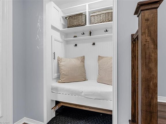 4th image of 175 Sims Estate Dr