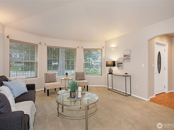 5th image of 1711 Redwood Place SE