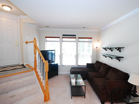 2nd image of 7184 Little Thames Dr