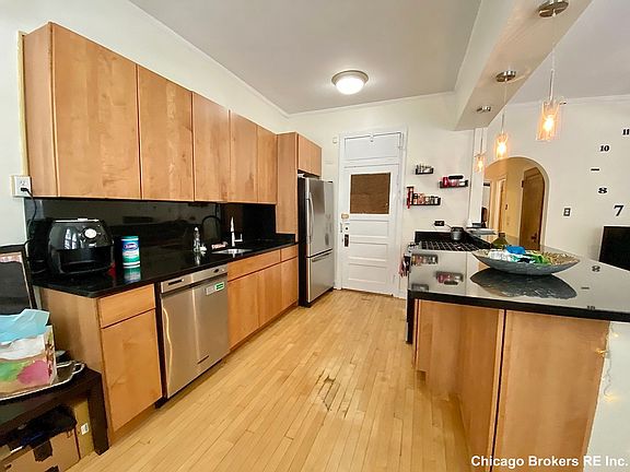 5th image of 512 W Belden Ave #Gs