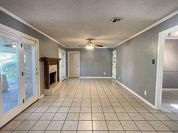 5th image of 35 Oakwood Dr