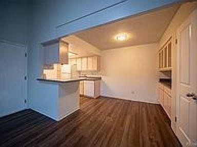 kitchen / dining area