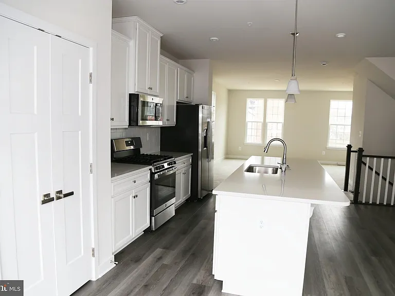 1790 Atlas Dr — Photo 12