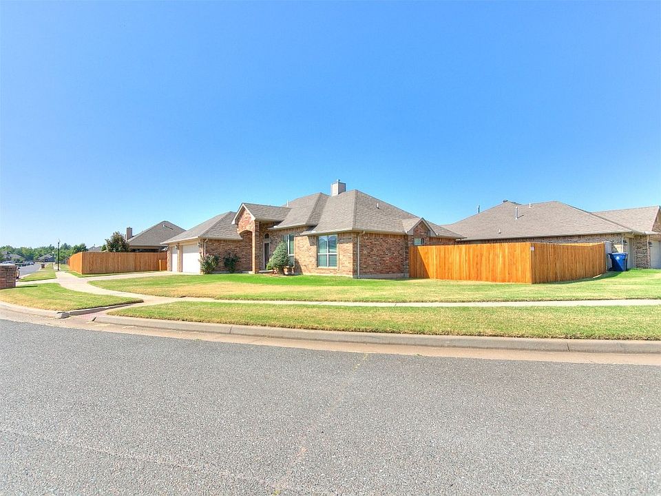 3013 Brookstone Lakes Dr Yukon OK 73099 Zillow