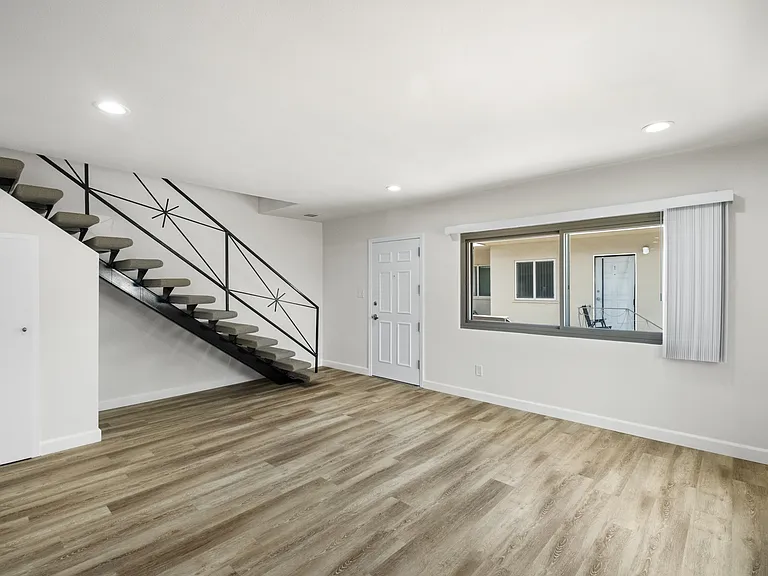 640 Imperial Ave #1 — Photo 4