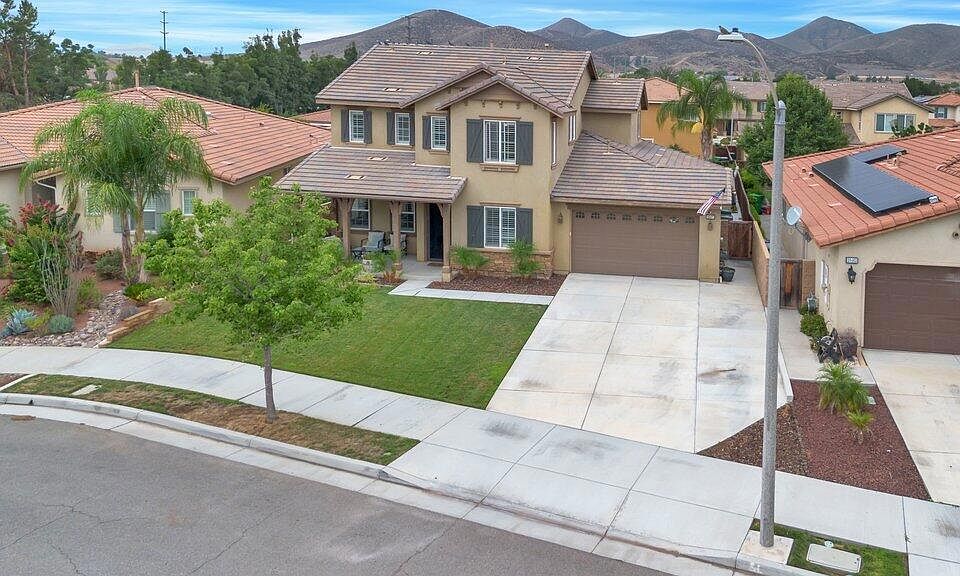 1st image of 28477 Boardwalk Ct