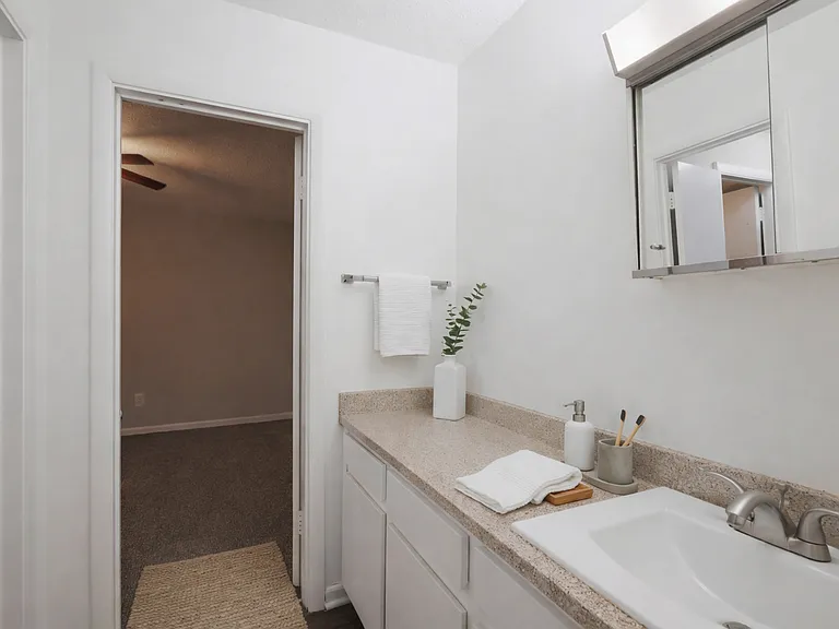 Hampton Hall | Comfort, Convenience, & Community All In One — Photo 129