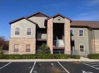 1001 Golf Dr, Reeds Spring, MO 65737