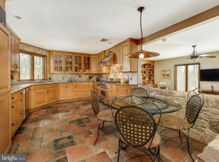 2911 Snake Hill Rd, Doylestown, PA 18902