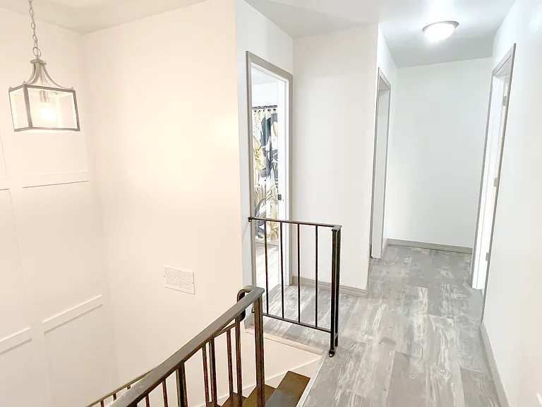 7694 Dunmore Rd — Photo 11