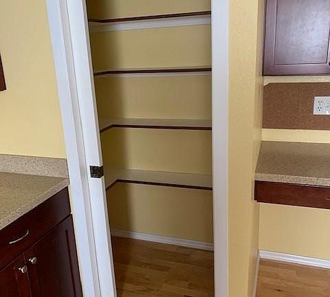 Walk in pantry