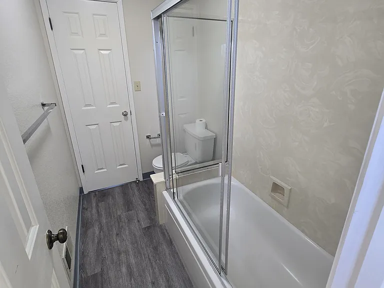 574 Chestnut St #6 — Photo 9