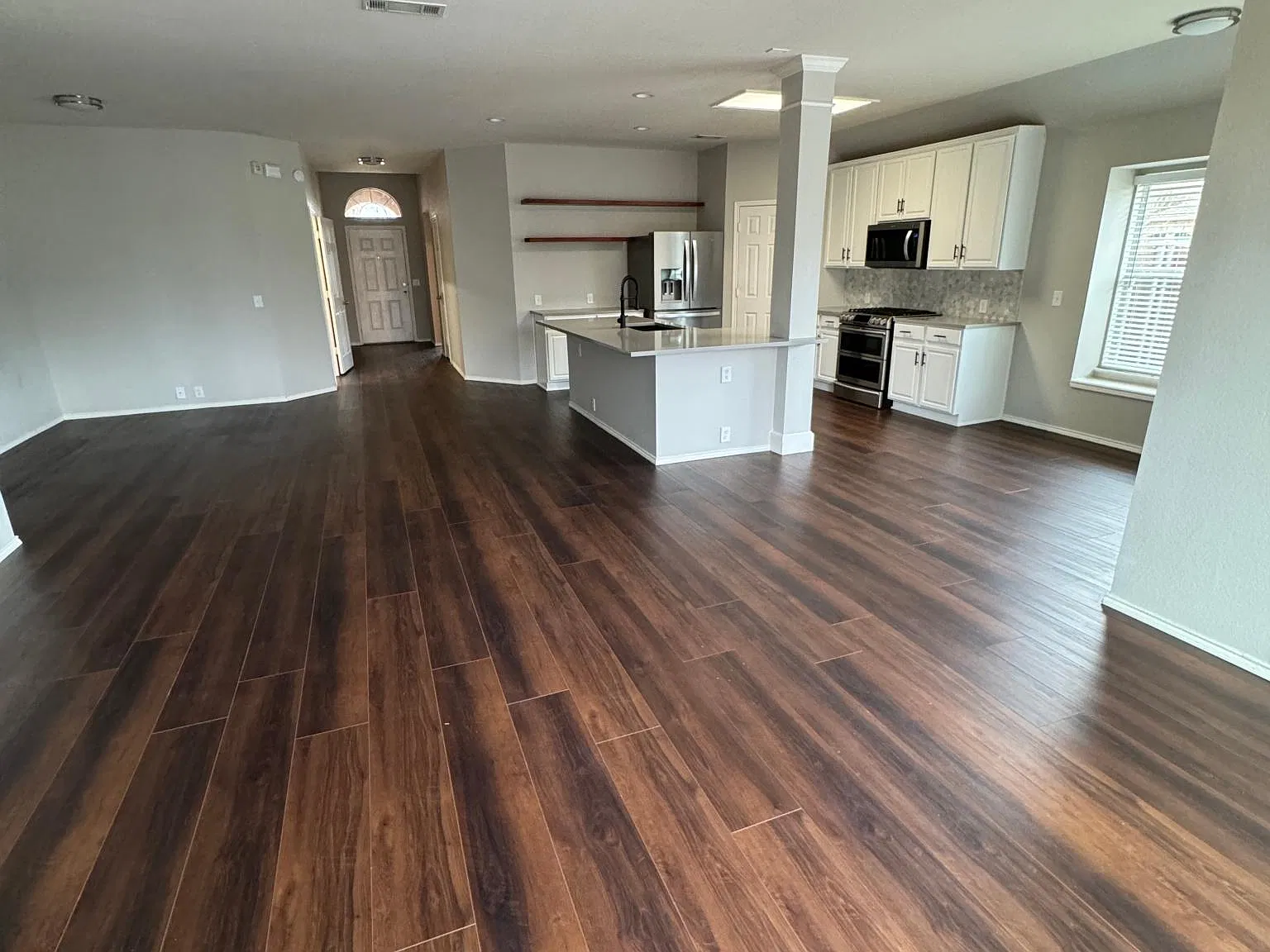 3 bed, 1790 sqft, $2,500 — Photo 4