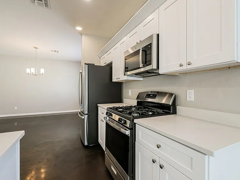 5238 S Camino Laguna Seca — Photo 7