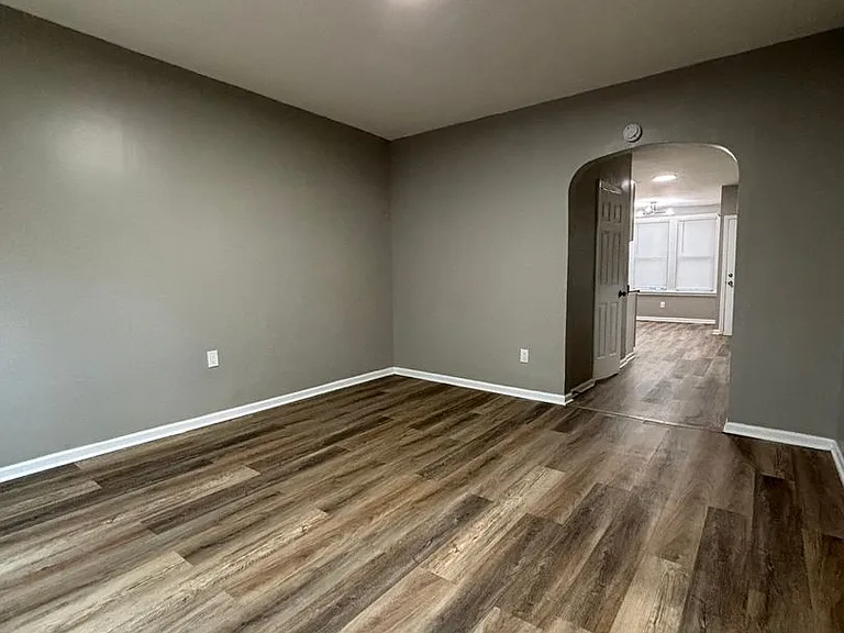 3926 Butternut St — Photo 10
