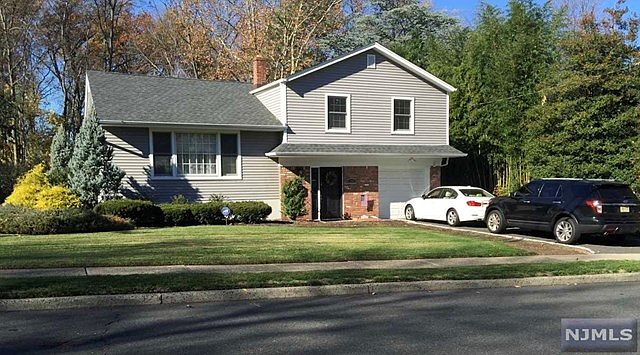 1st image of 296 Grand Blvd