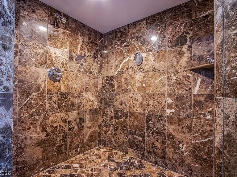 360 E Desert Inn Rd #1008 — Photo 23