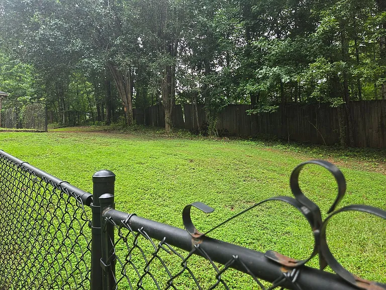 585 Cecily Dr — Photo 40