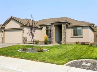 3359 Village Pkwy, Richland, WA 99354