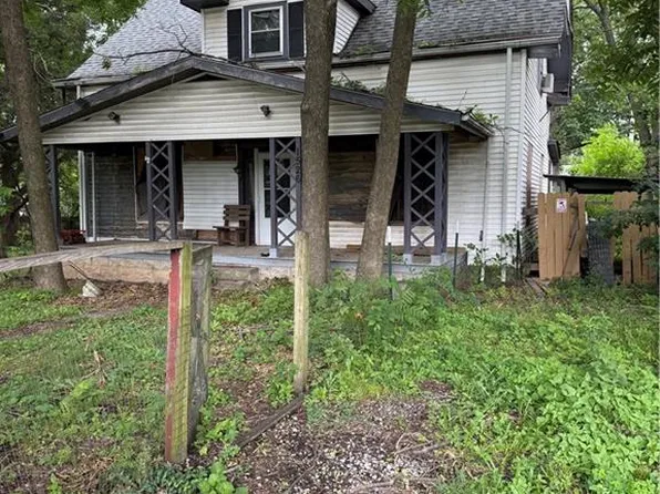 1526 S Maywood Ave, Independence, MO 64052