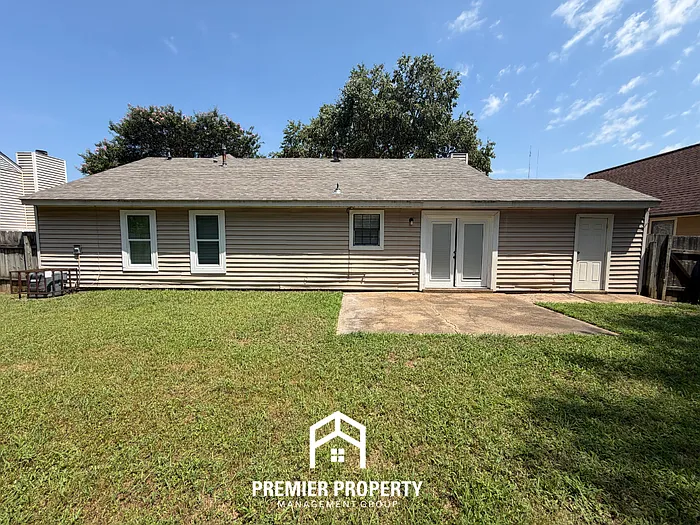 7205 Ransdorp Dr — Photo 17